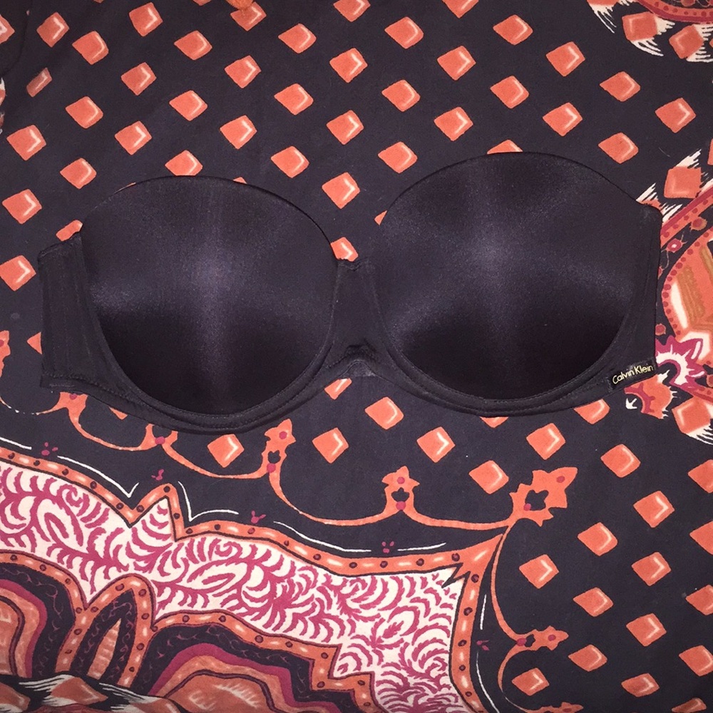 Calvin Klein Strapless Bra